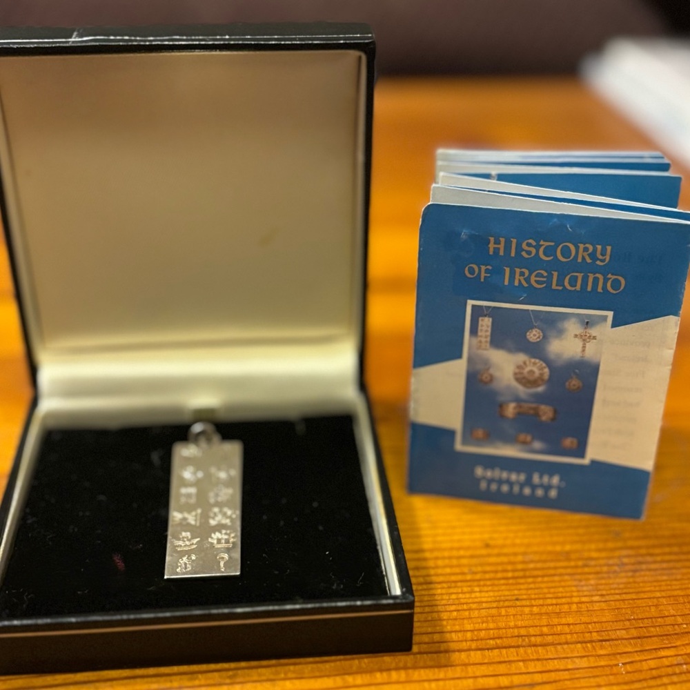 Michael Hilliar History Of Ireland Sterling Pendant In Box